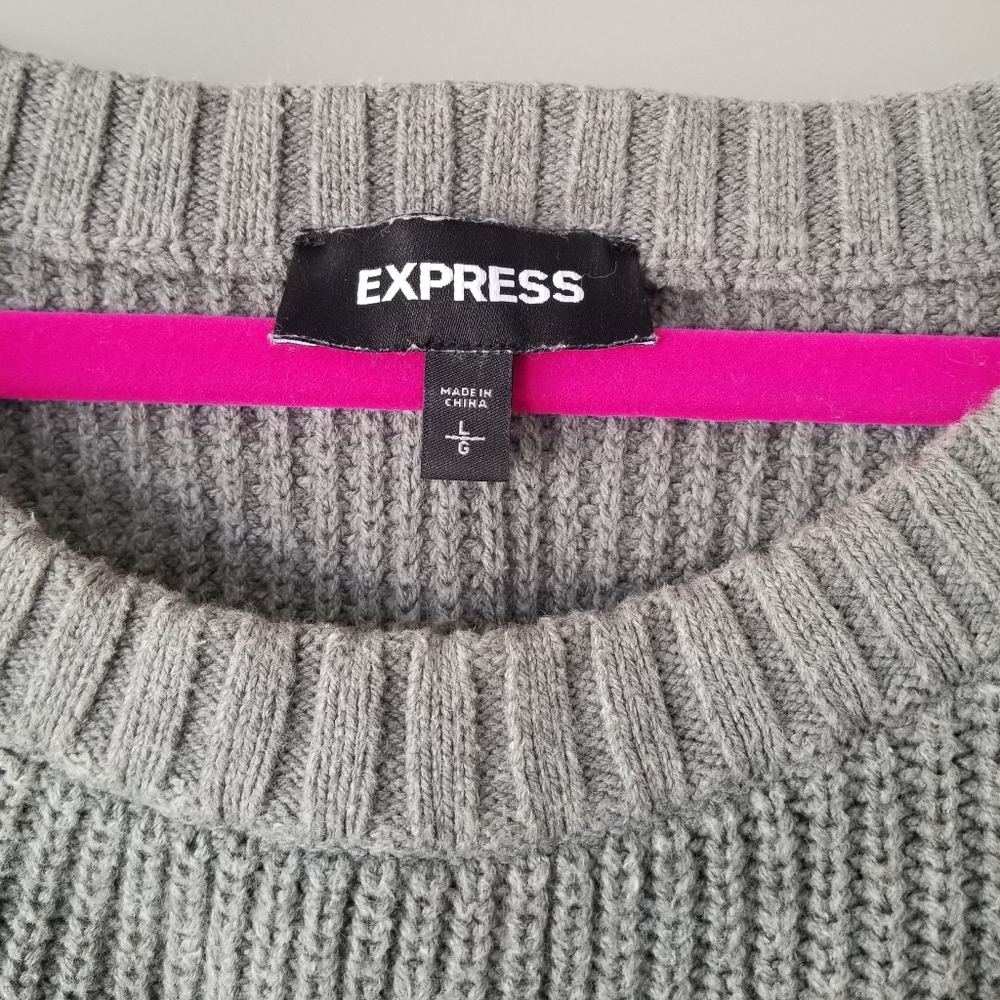 Express Sweater - Picture 3 of 4